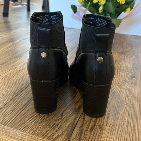 Softmoc Faux Leather Block Heel Booties - Picture 8 of 9